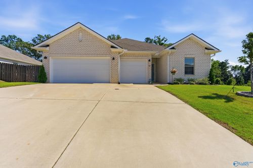 140 Sager Cir, Harvest, AL, 35749-5508 | Card Image