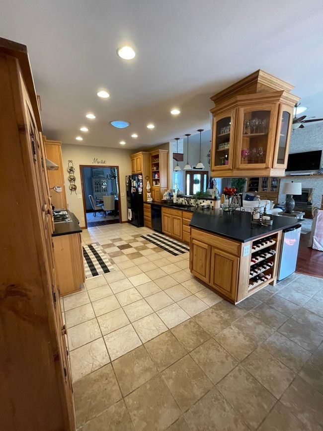 3395 1075, House other with 4 bedrooms, 3 bathrooms and null parking in Lagrange IN | Image 17