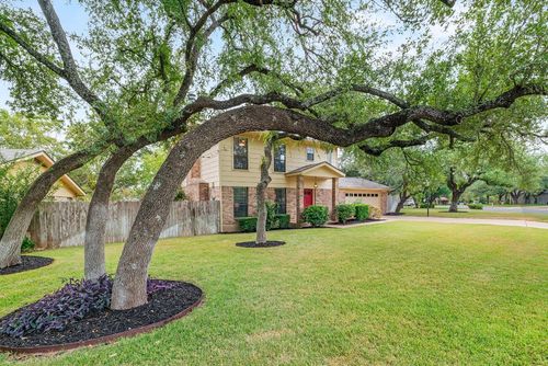 105 Tallwood Dr, Georgetown, TX, 78628-8315 | Card Image