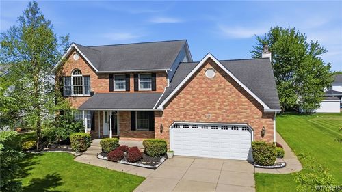 21 W Royal Hill Dr, Orchard Park, NY, 14127-1654 | Card Image