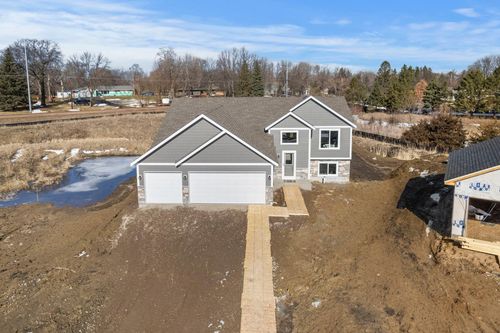 605 Sienna Dr, Watertown, MN, 55388-4562 | Card Image