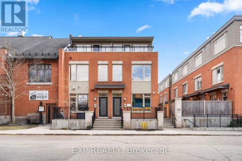 360 Ravenhill Ave E, Ottawa, ON, K2A1S5 | Card Image
