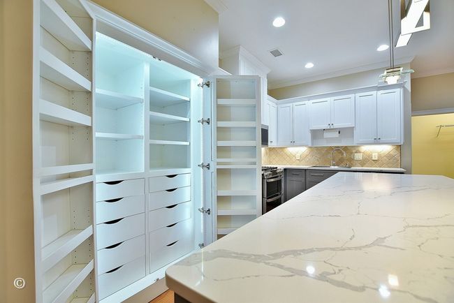 Custom pantry | Image 12