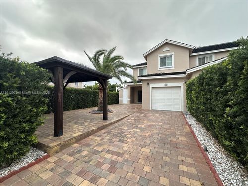 27326 Sw 142nd Ct, Homestead, FL, 33032-8847 | Card Image