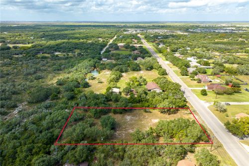 1315 W Deberry Ave, Aransas Pass, TX, 78336-4211 | Card Image