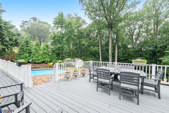304 Briarwood Dr, House other with 3 bedrooms, 3 bathrooms and null parking in Wyckoff NJ | Image 40
