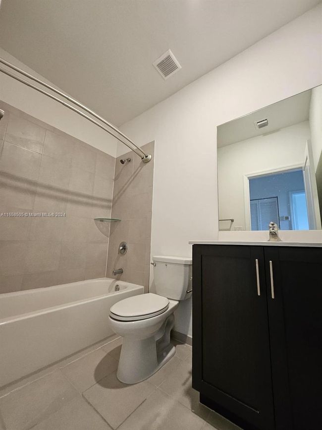 1465 - 1465 Se 26 Th Rd, Townhouse with 3 bedrooms, 3 bathrooms and null parking in Homestead FL | Image 17