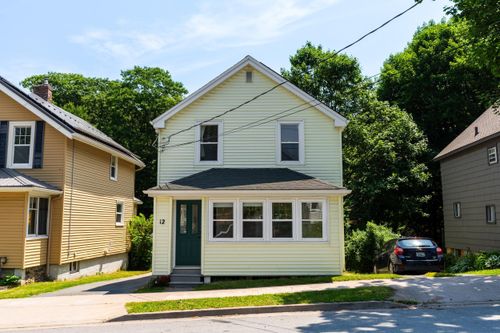 12 Sinclair St, Dartmouth, NS, B2Y1R8 | Card Image