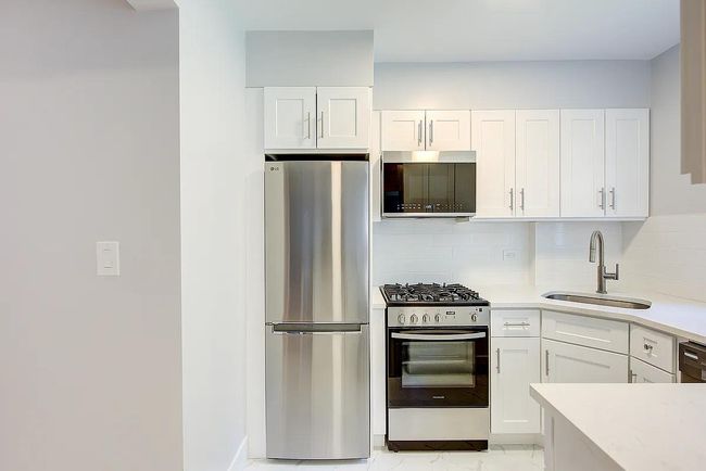 APT-303 - 68 Yellowstone Blvd, Home with 2 bedrooms, 2 bathrooms and null parking in Forest Hills NY | Image 16