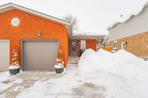 408 Joseph St, New Hamburg, ON, N3A1G3 | Card Image