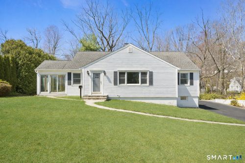 19 Glendale Cir, Stamford, CT, 06906-1212 | Card Image