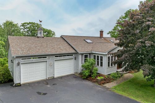 105 Waukewan St, Meredith, NH, 03253-5722 | Card Image