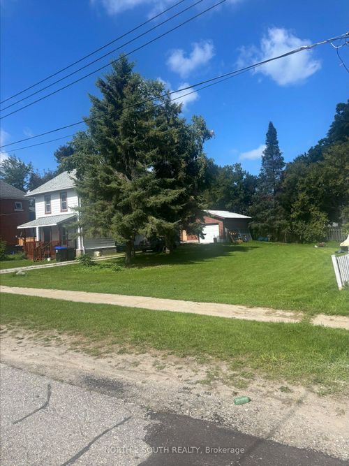 242 Barnett Ave, Midland, ON, L4R1N1 | Card Image