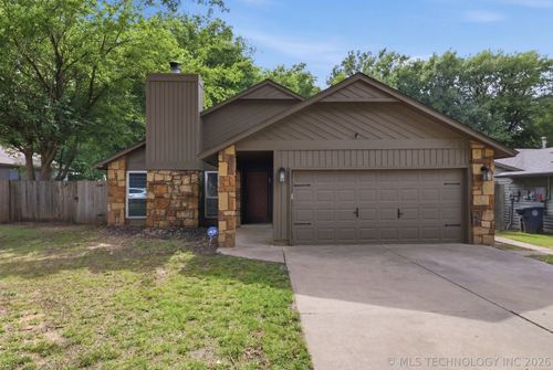 9332 S 92nd East Ave, Tulsa, OK, 74133-5623 | Card Image