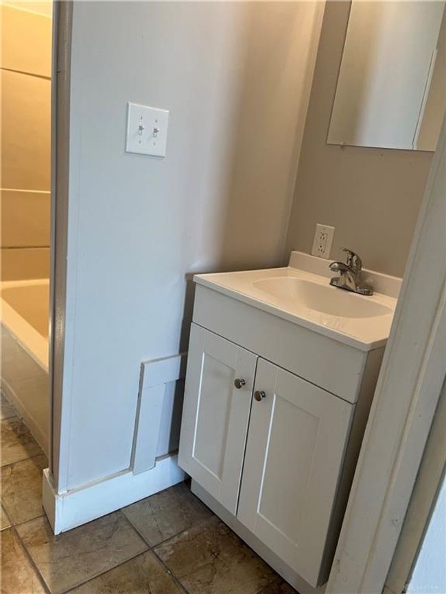 400 S Detroit St, House other with 4 bedrooms, 2 bathrooms and null parking in Xenia OH | Image 28