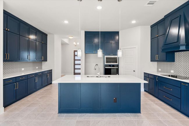 806 Monza Dr, House other with 4 bedrooms, 3 bathrooms and null parking in Midlothian TX | Image 4