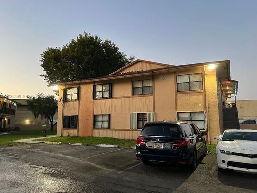 apt-23-2735 W 66th St, Hialeah, FL, 33016-2851 | Card Image