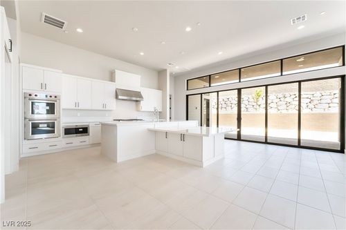 11036 Desert Heights Ave, Las Vegas, NV, 89135-3641 | Card Image