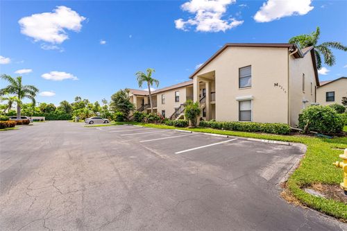 204-9275 Lake Park Drive, Fort Myers, FL, 33919 | Card Image