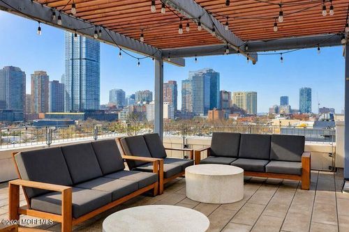 312-232 Pavonia Ave, Jersey City, NJ, 07302-1739 | Card Image