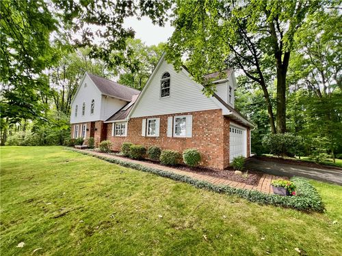 297 Lake Rd, Washington Twp, PA, 16156 | Card Image