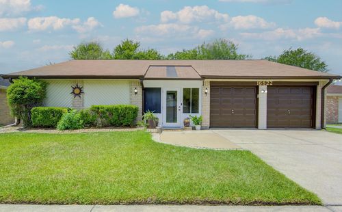 16822 Carrack Turn Dr, Friendswood, TX, 77546-2311 | Card Image