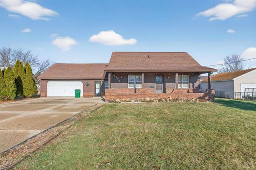 1775 Michigan Dr, Evansdale, IA, 50707-2039 | Card Image