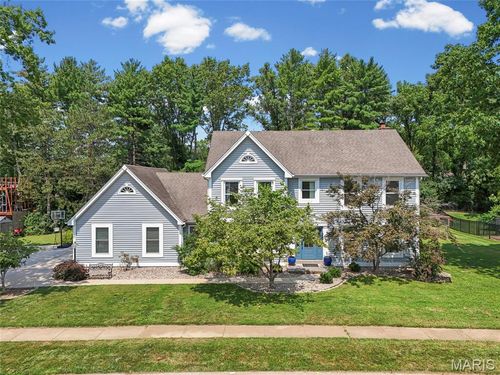 243 W Manor Dr, Chesterfield, MO, 63017-2970 | Card Image