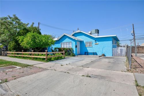 405 N 8th Street, Las Vegas, NV, 89101 | Card Image