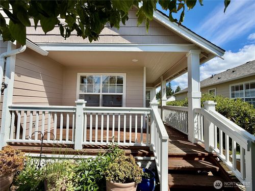 1162 Fidalgo Dr, Burlington, WA, 98233-3001 | Card Image