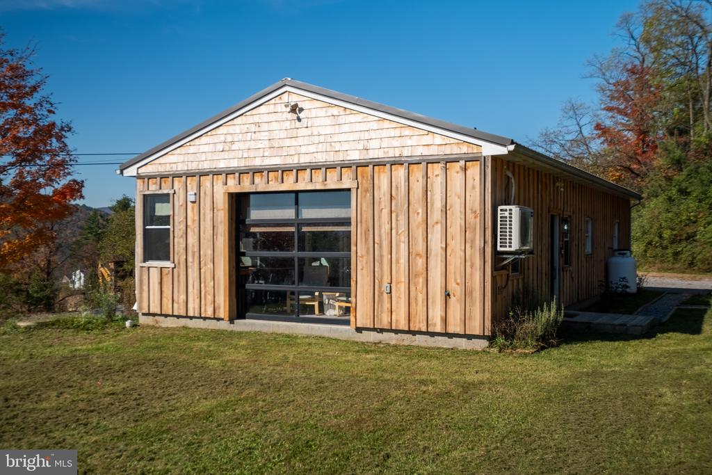 Residential in BEECH CREEK