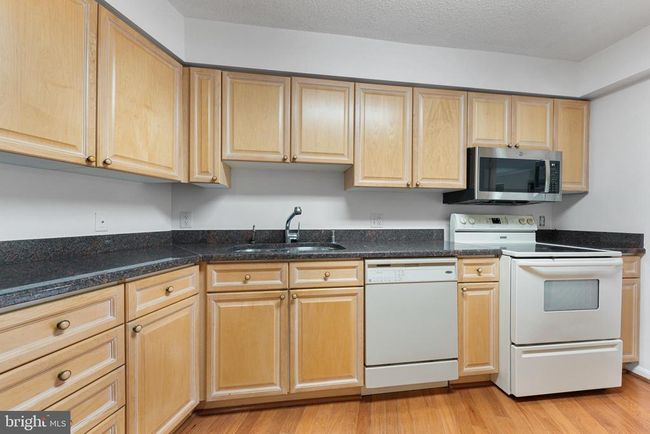 UNIT-503 - 19385 Cypress Ridge Ter, Condo with 2 bedrooms, 2 bathrooms and null parking in LEESBURG VA | Image 21