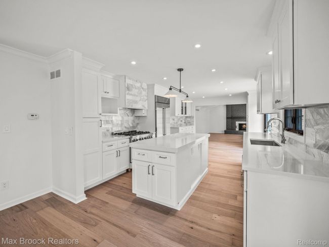 706 Great Oaks Dr, House other with 4 bedrooms, 3 bathrooms and null parking in Bloomfield Hills MI | Image 10