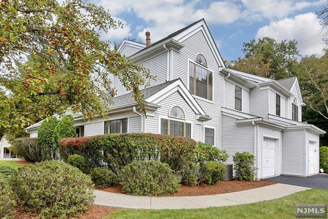 Demeduk Ct, Mahwah, NJ 07430