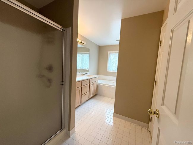 28975 Hearthstone Dr, House other with 4 bedrooms, 5 bathrooms and null parking in Novi MI | Image 31