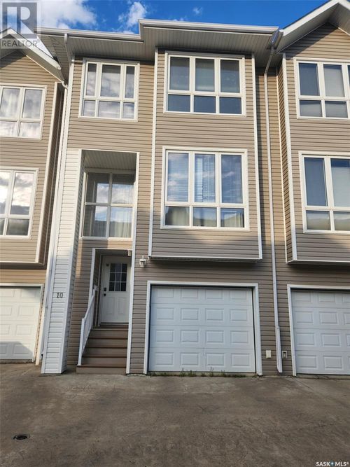 10-697 Sun Valley Dr, Estevan, SK, S4A2X7 | Card Image