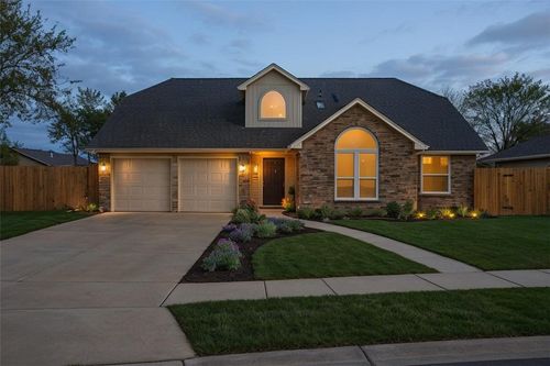 2714 Vancouver Dr, Corpus Christi, TX, 78414-3220 | Card Image