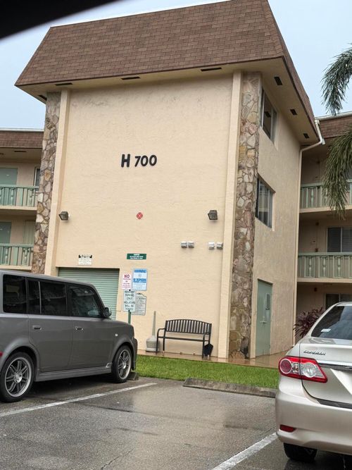 314-700 Village Green Ct, Palm Springs, FL, 33461-6521 | Card Image