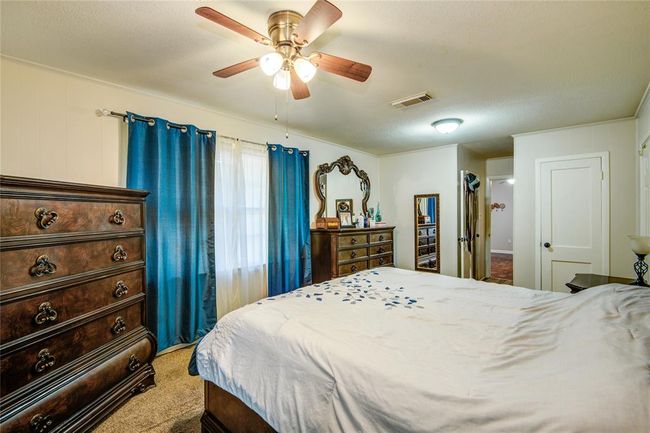 131 Laurel St, House other with 4 bedrooms, 1 bathrooms and 1 parking in Lake Jackson TX | Image 18