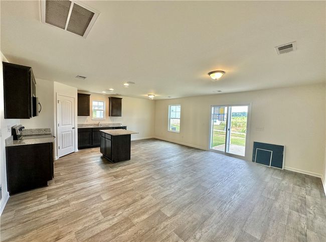 469 Seaborn Cir, House other with 3 bedrooms, 3 bathrooms and null parking in Pendleton SC | Image 5