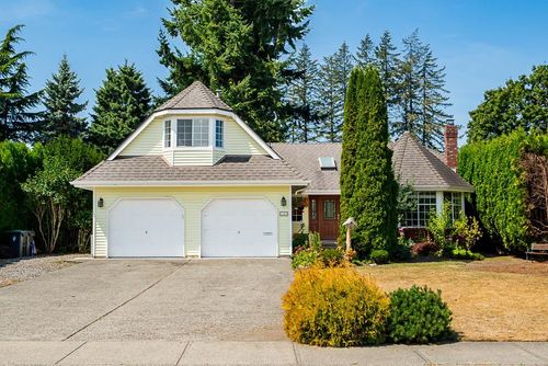 3387 196a St, Langley, BC, V3A7X1 | Card Image
