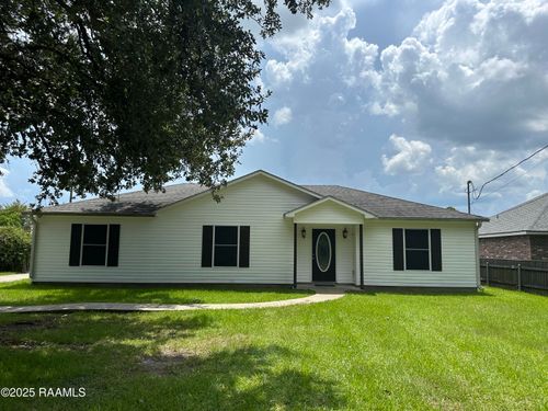 4304 South Dr, New Iberia, LA, 70563-3130 | Card Image