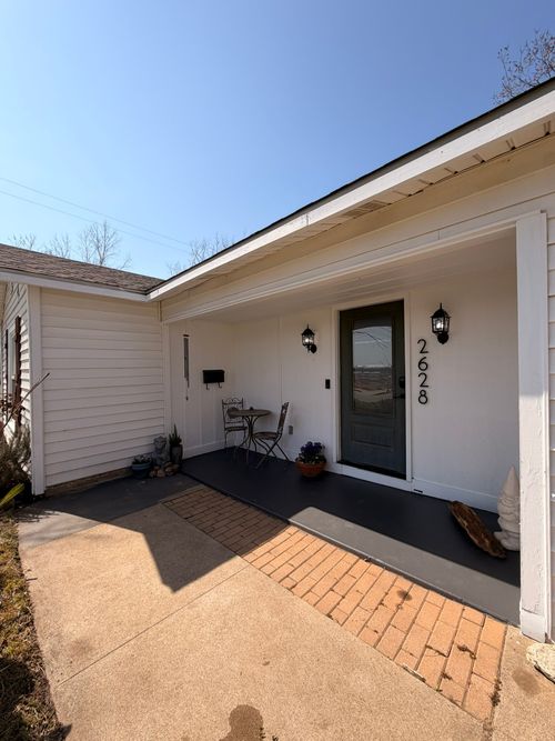 2628 Cravens Rd, Fort Worth, TX, 76112-5014 | Card Image