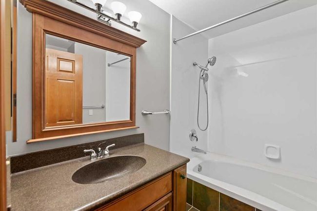76 Coach Gate Way Sw, House other with 3 bedrooms, 2 bathrooms and 4 parking in Calgary AB | Image 26