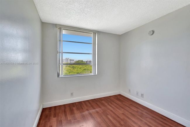 APT-401 - 8720 N Sherman Cir, Condo with 2 bedrooms, 2 bathrooms and null parking in Miramar FL | Image 24