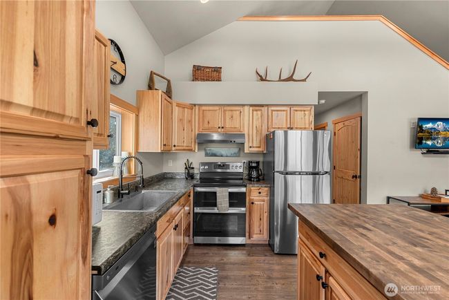 11175 Wending Ln, House other with 2 bedrooms, 2 bathrooms and 4 parking in Leavenworth WA | Image 8