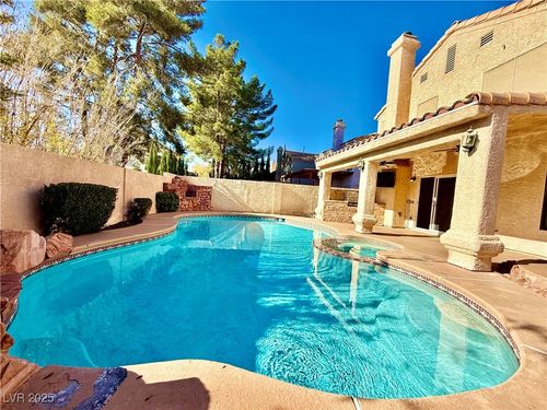 10001 Coral Sands Dr, Las Vegas, NV, 89117-3660 | Card Image