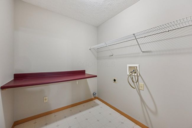 1016 Pebble Brook Dr, House other with 4 bedrooms, 3 bathrooms and null parking in Columbus OH | Image 16