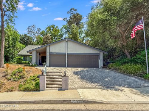 3936 United Rd, Agoura Hills, CA, 91301-3627 | Card Image