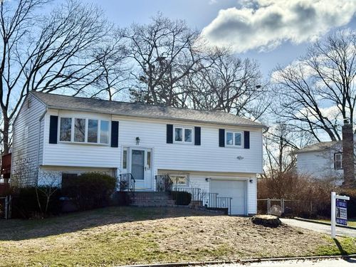 23 Fiesta Dr, Centereach, NY, 11720-1502 | Card Image